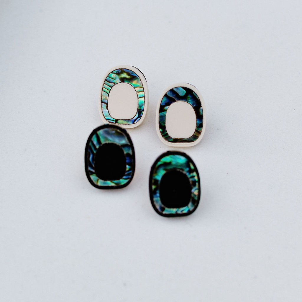 Coastal ovoid Ivory acrylic Stud