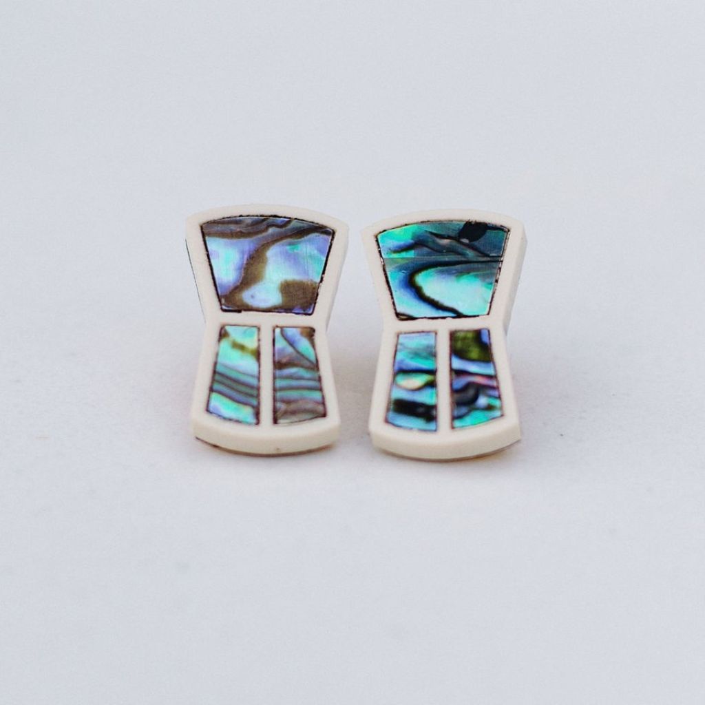 Coastal shield ivory Acrylic stud
