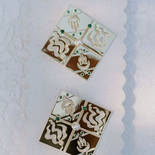 Sea prayer earring gold metal