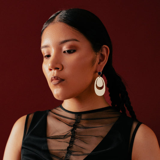 She dreamed of rain earring with dentalium hook in gold