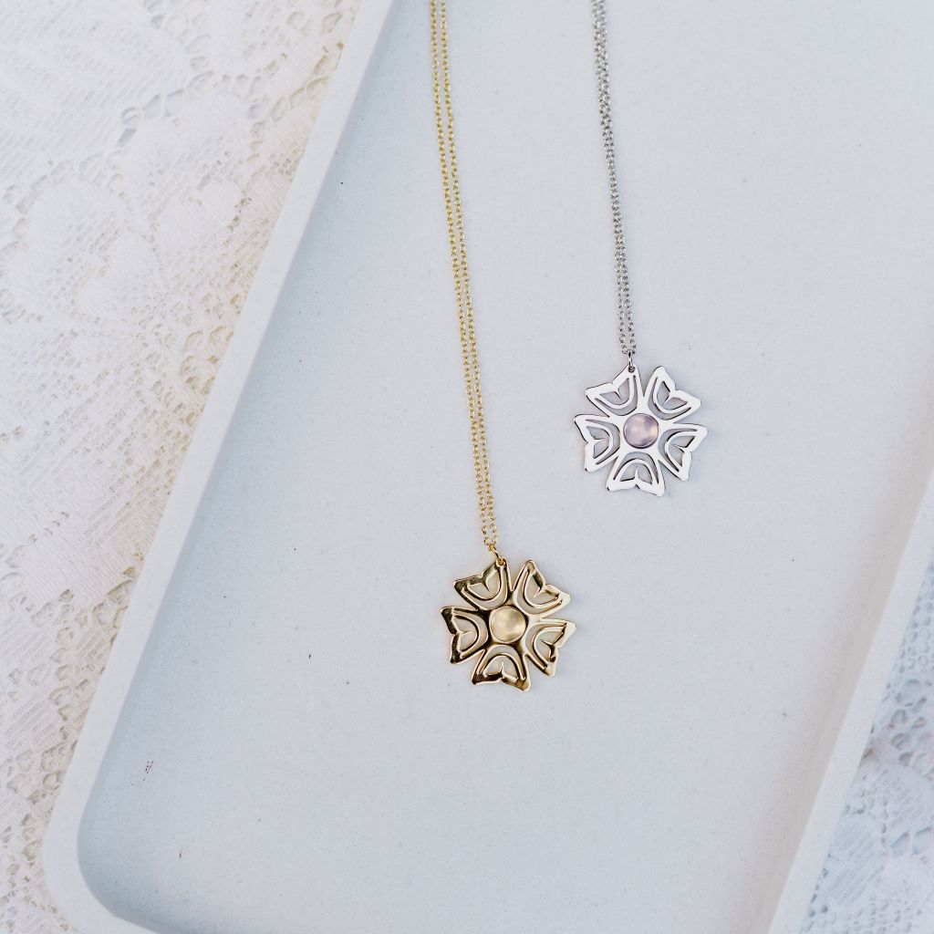 'Wild Rose Sovereign Necklace - PRE ORDER