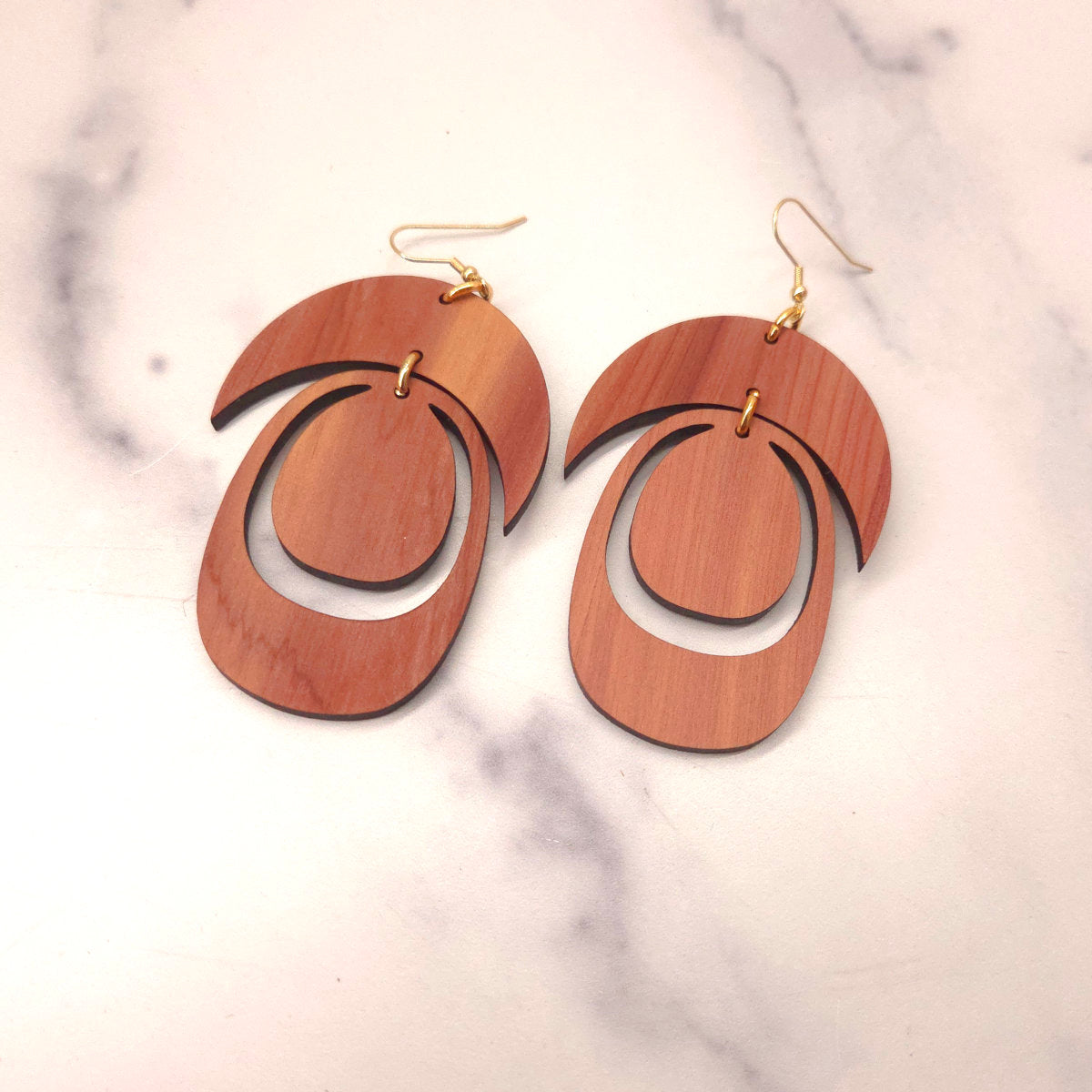 Aligned Form Earring