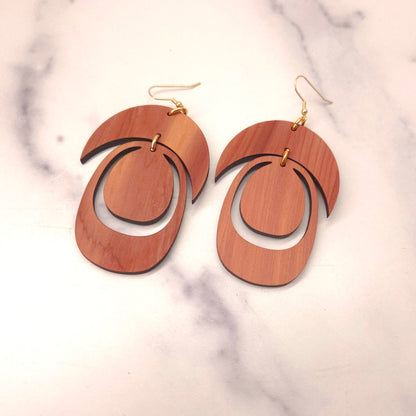 Aligned Form Earring