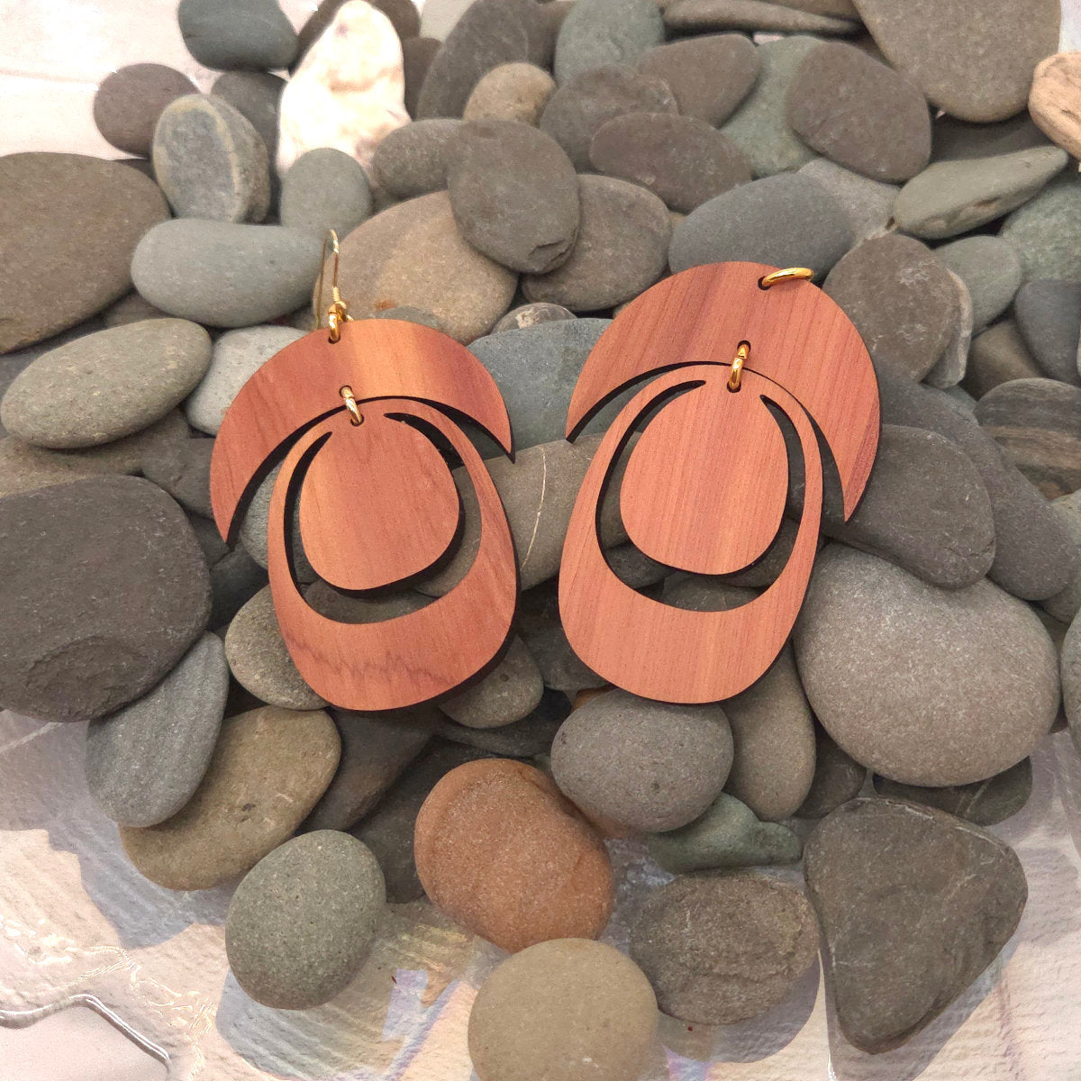 Aligned Form Earring