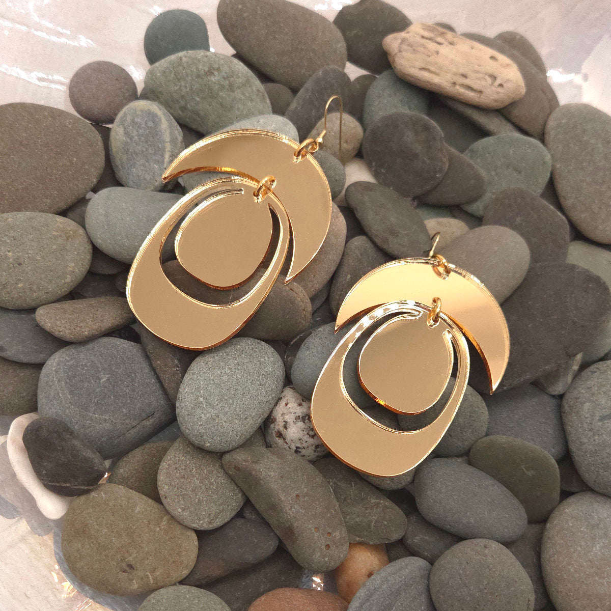 Aligned Form Earring