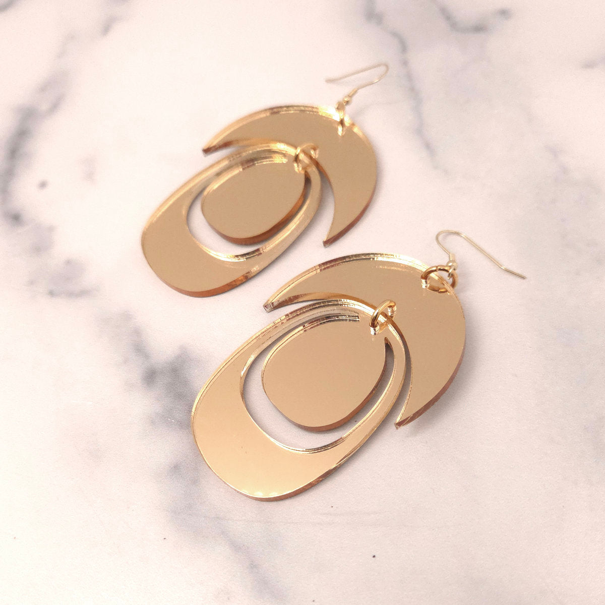 Aligned Form Earring