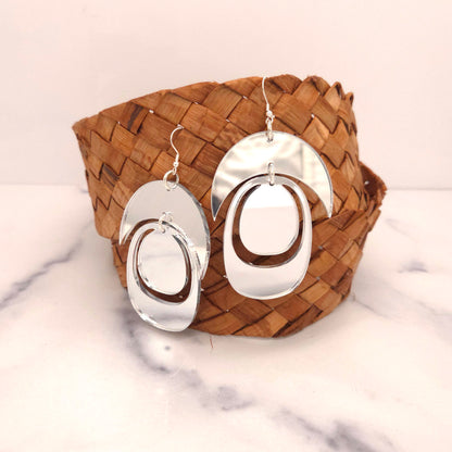 Aligned Form Earring