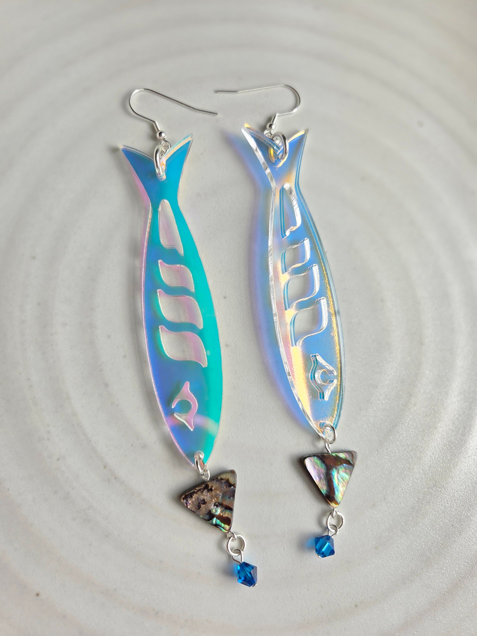 Qṃsista Earrings