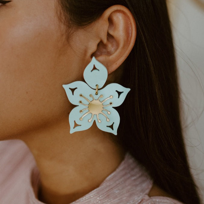 Pastel Mint Salmonberry Floral - Copper Canoe Woman
