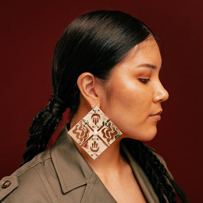 Sea prayer earrings in gold